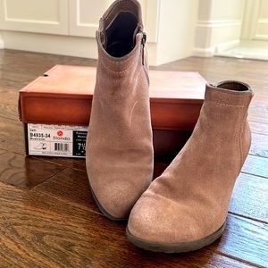 Blondo Suede Booties size 7.5
